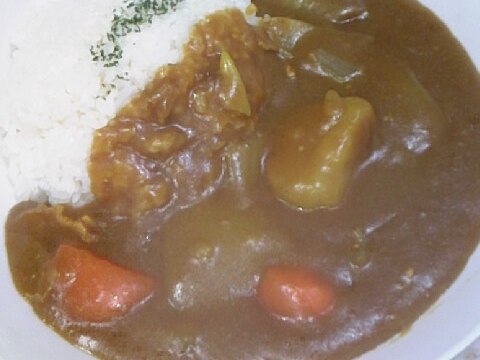 市販のカレールウにちょい手を加えて美味しいカレー♪